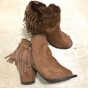 DV Open Toe Booties Heels Fringe Zipper size 7